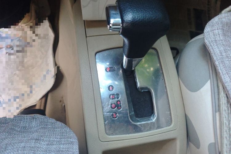 Used Volkswagen Polo 2009 Jingqu 1.4L Automatic Elegant Edition Gear Lever