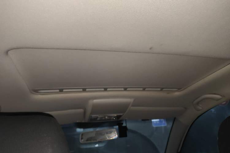 Used Volkswagen Polo 2009 Sporty 1.6L Automatic Model Headliner