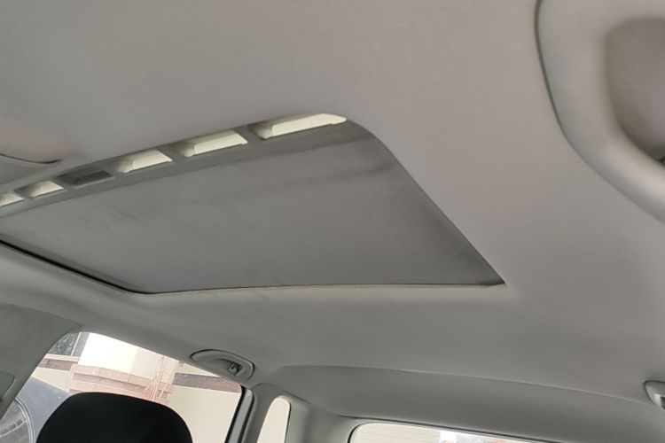 Used Volkswagen Polo 2009 Sporty 1.6L Automatic Model Headliner