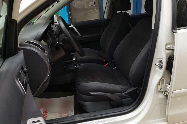 Used Volkswagen Polo 2009 Sporty 1.6L Automatic Model Left Front Seat
