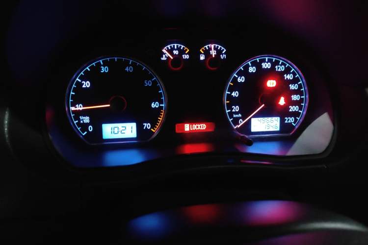 Used Volkswagen Polo 2009 Sporty 1.6L Automatic Model Odometer Close Up