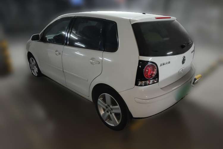 Used Volkswagen Polo 2009 Sporty 1.6L Automatic Model Rear Left 45 Deg