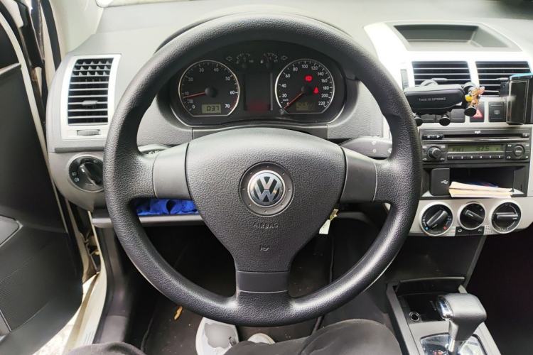 Used Volkswagen Polo 2009 Sporty 1.6L Automatic Model Steering Wheel