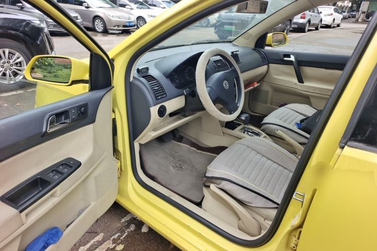 Used Volkswagen Polo 2009 Jingqing 1.4L Automatic Shushang Edition Driver Seat