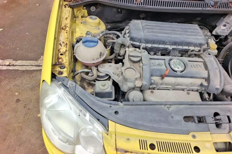 Used Volkswagen Polo 2009 Jingqing 1.4L Automatic Shushang Edition Engine Bay Right