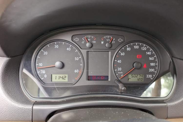 Used Volkswagen Polo 2009 Jingqing 1.4L Automatic Shushang Edition Instrument Cluster