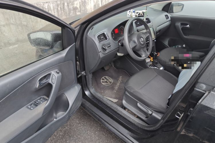 Used Volkswagen Polo 2011 1.6L Automatic ZhiShang Version Driver Seat