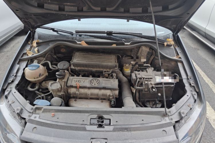 Used Volkswagen Polo 2011 1.6L Automatic ZhiShang Version Engine Bay