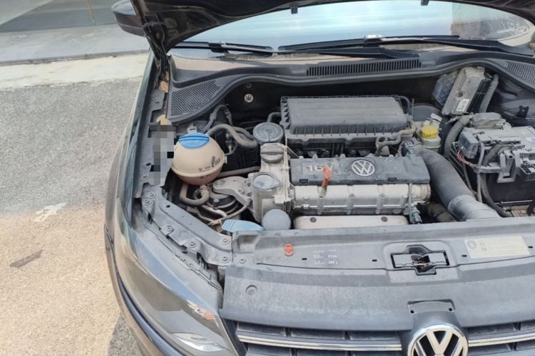 Used Volkswagen Polo 2011 1.4L Automatic ZhiShang Version Engine Bay Right