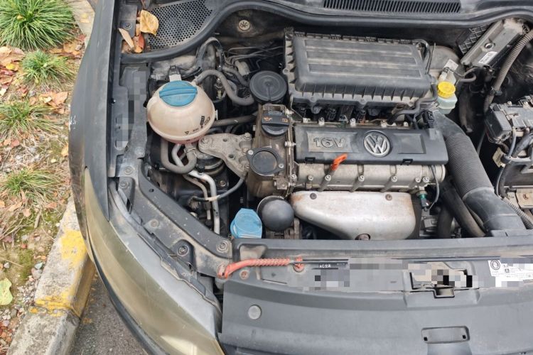 Used Volkswagen Polo 2011 1.4L Manual ZhiShang Edition Engine Bay Right