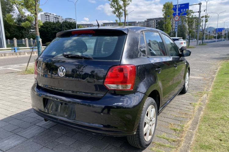 Used Volkswagen Polo 2011 1.6L Automatic ZhiKu Edition Exterior 2