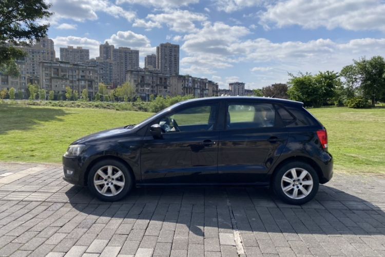 Used Volkswagen Polo 2011 1.6L Automatic ZhiKu Edition Exterior 3