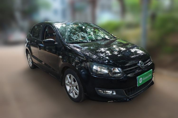 Used Volkswagen Polo 2011 1.4L Automatic ZhiCool Edition Front Right 45 Deg