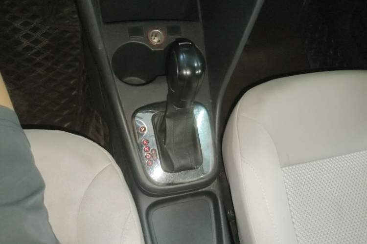 Used Volkswagen Polo 2011 1.4L Automatic ZhiShang Version Gear Lever
