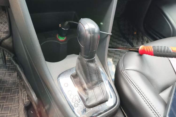 Used Volkswagen Polo 2011 1.4L Automatic ZhiShang Version Gear Lever