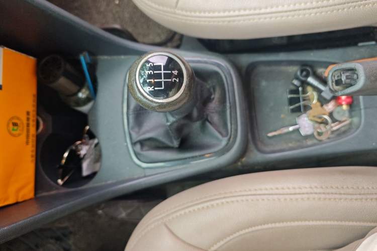 Used Volkswagen Polo 2011 1.4L Manual ZhiShang Edition Gear Lever