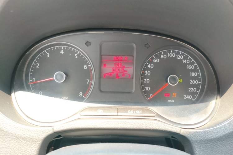 Used Volkswagen Polo 2011 1.4L Automatic ZhiShang Version Instrument Cluster