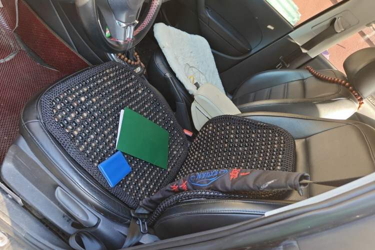 Used Volkswagen Polo 2011 1.6L Automatic ZhiKu Edition Left Front Seat
