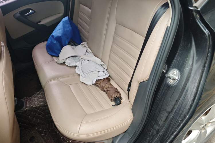Used Volkswagen Polo 2011 1.4L Manual ZhiShang Edition Left Rear Seat