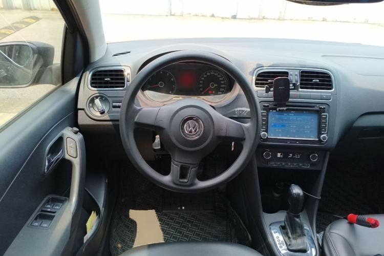 Used Volkswagen Polo 2011 1.4L Automatic ZhiShang Version Steering Wheel