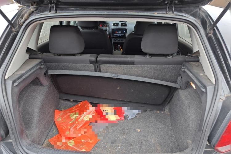 Used Volkswagen Polo 2011 1.6L Automatic ZhiShang Version Trunk
