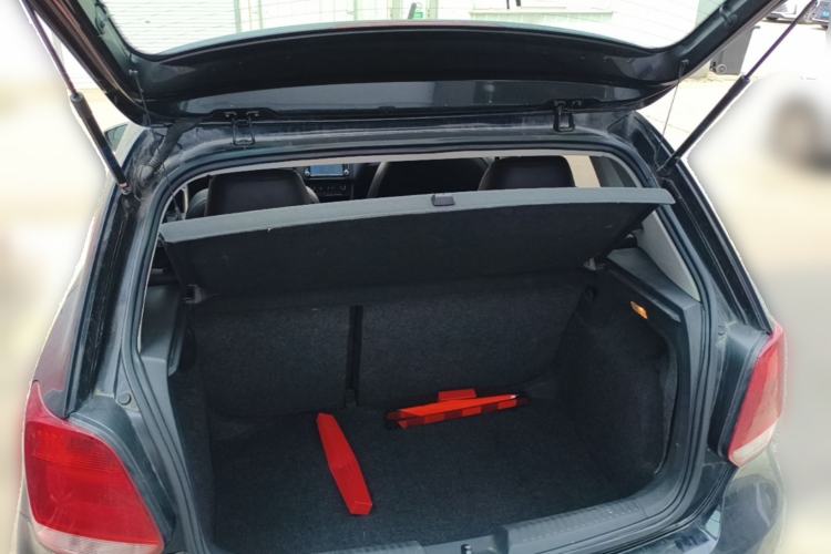 Used Volkswagen Polo 2011 1.4L Automatic ZhiShang Version Trunk