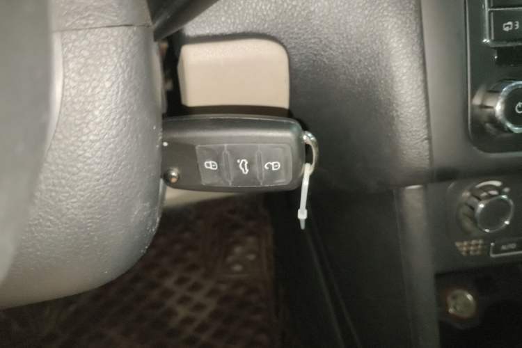 Used Volkswagen Polo 2011 1.4L Automatic ZhiShang Version Vehicle Key