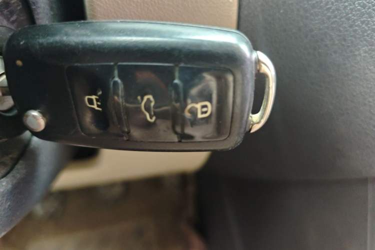 Used Volkswagen Polo 2011 1.4L Manual ZhiShang Edition Vehicle Key