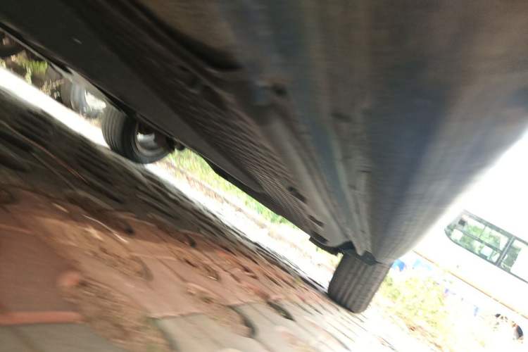 Used Volkswagen Polo 2011 1.4L Manual ZhiShang Edition Chassis Front Left