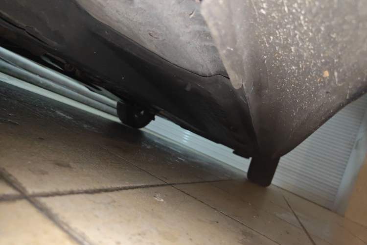Used Volkswagen Polo 2011 1.6L Automatic ZhiShang Version Chassis Front Left
