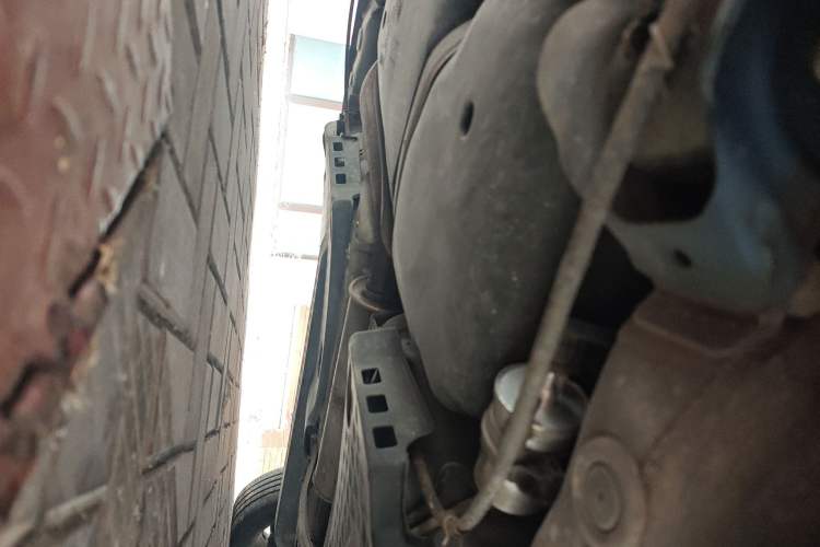 Used Volkswagen Polo 2011 1.6L Automatic ZhiShang Version Chassis Rear Right