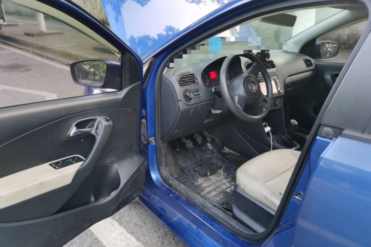 Used Volkswagen Polo 2011 1.4L Manual ZhiLe Edition Driver Seat