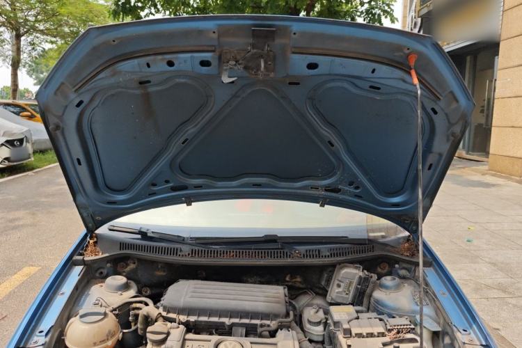 Used Volkswagen Polo 2011 Jingqu 1.6L Automatic Siku Edition Engine Bay