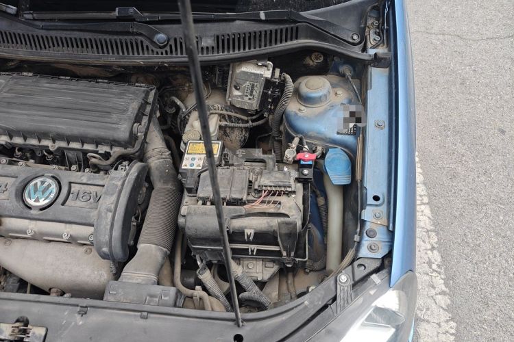Used Volkswagen Polo 2011 Jingqu 1.4L Manual Shishang Edition Engine Bay Left