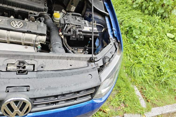Used Volkswagen Polo 2011 1.6L Automatic ZhiShang Version Engine Bay Left