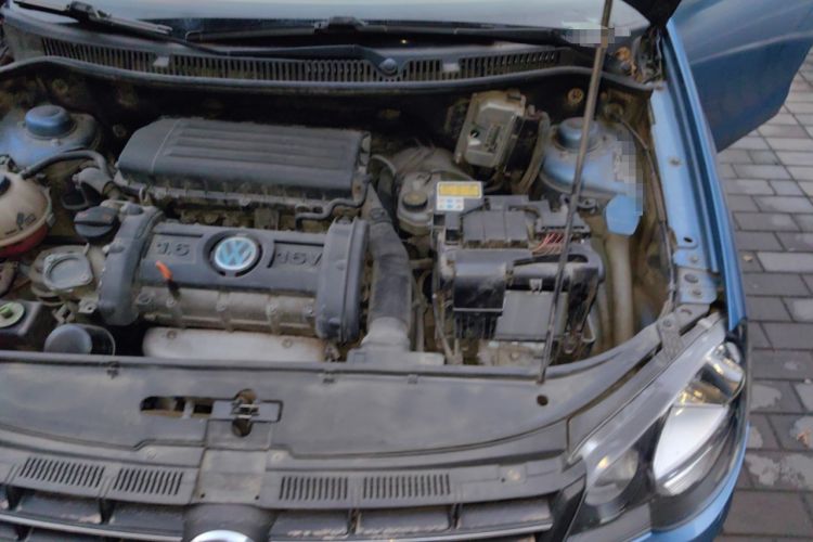 Used Volkswagen Polo 2011 Jingqu 1.6L Manual - Real Cool Edition Engine Bay Left