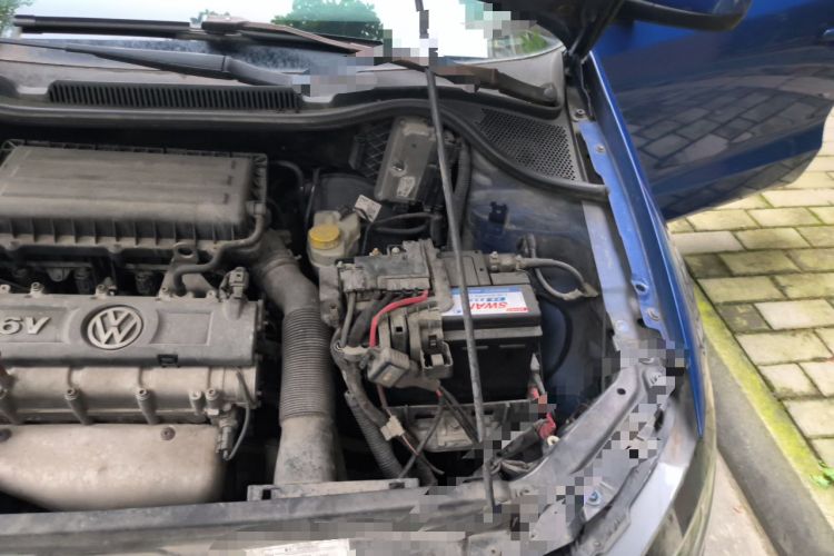 Used Volkswagen Polo 2011 1.4L Manual ZhiShang Edition Engine Bay Left