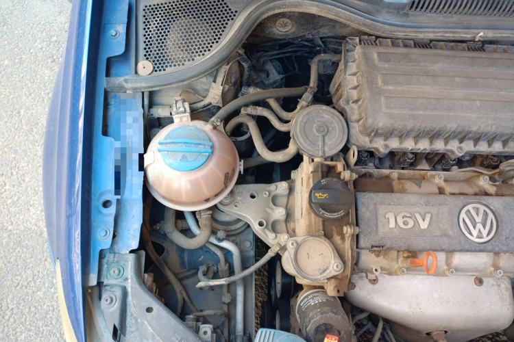 Used Volkswagen Polo 2011 1.4L Manual ZhiLe Edition Engine Bay Right