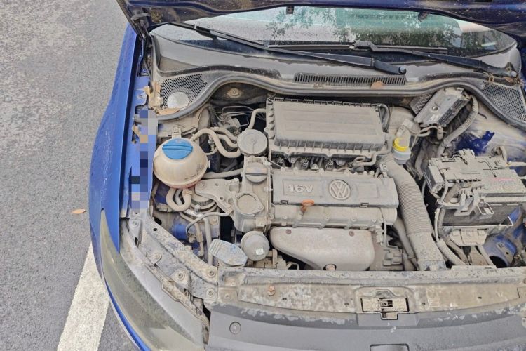 Used Volkswagen Polo 2011 1.4L Manual ZhiLe Edition Engine Bay Right