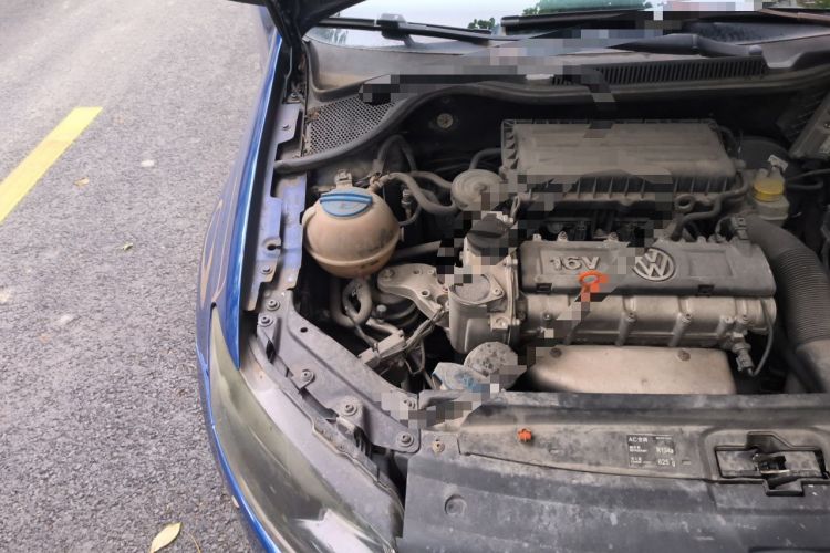 Used Volkswagen Polo 2011 1.4L Manual ZhiShang Edition Engine Bay Right