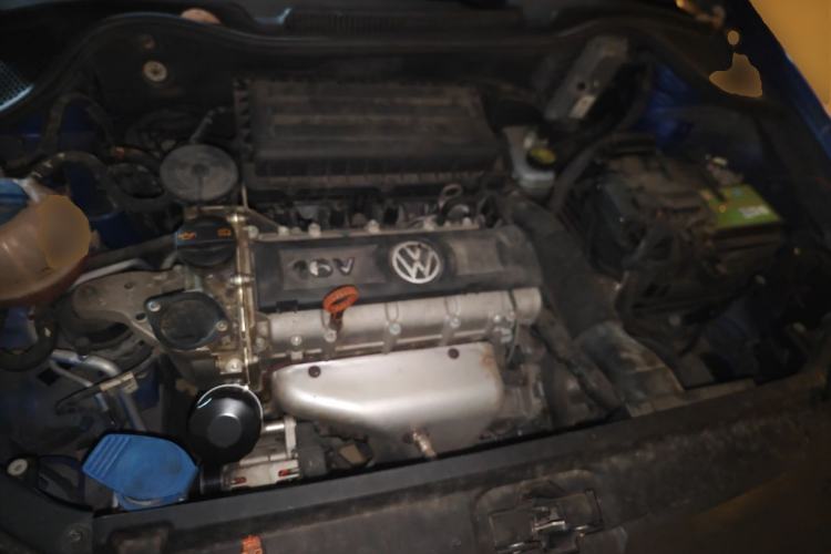 Used Volkswagen Polo 2011 1.6L Automatic ZhiShang Version Engine Bay