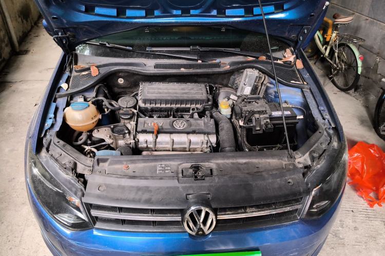Used Volkswagen Polo 2011 1.4L Automatic ZhiCool Edition Engine Bay