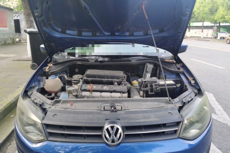 Used Volkswagen Polo 2011 1.4L Manual ZhiLe Edition Engine Bay