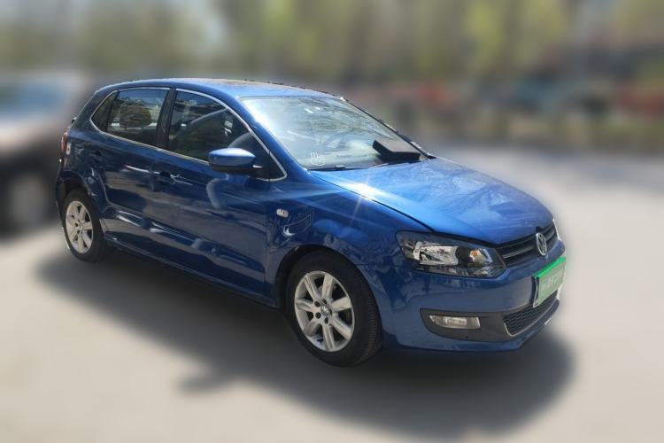 Used Volkswagen Polo 2011 1.4L Automatic ZhiCool Edition Front Right 45 Deg
