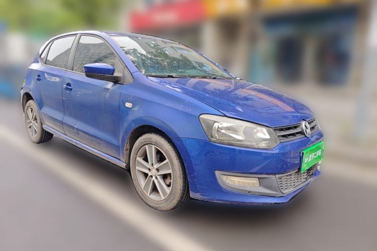 Used Volkswagen Polo 2011 1.4L Manual ZhiLe Edition Front Right 45 Deg