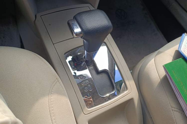 Used Volkswagen Polo 2011 Jingqu 1.4L Automatic Shishang Edition Gear Lever