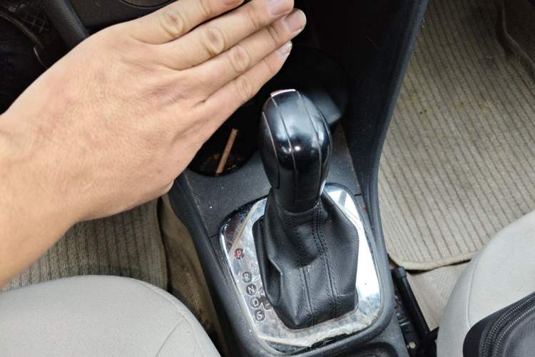 Used Volkswagen Polo 2011 1.6L Automatic ZhiShang Version Gear Lever