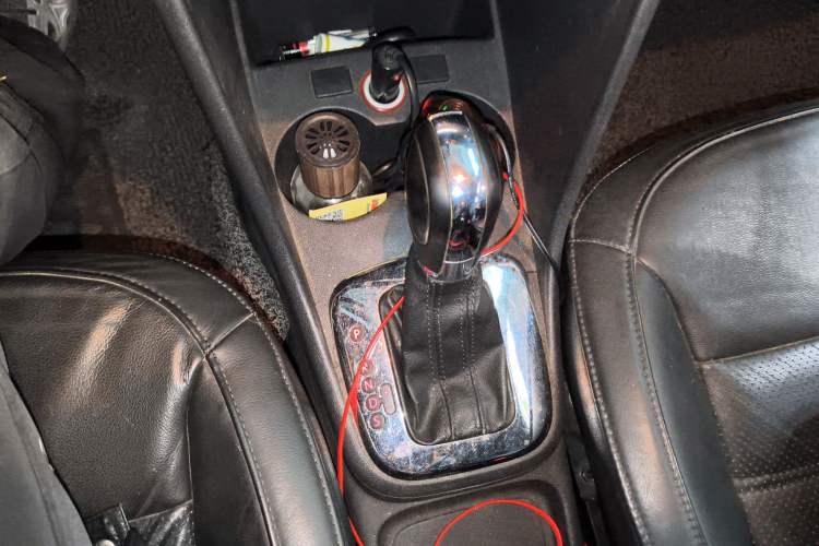 Used Volkswagen Polo 2011 1.4L Automatic ZhiCool Edition Gear Lever