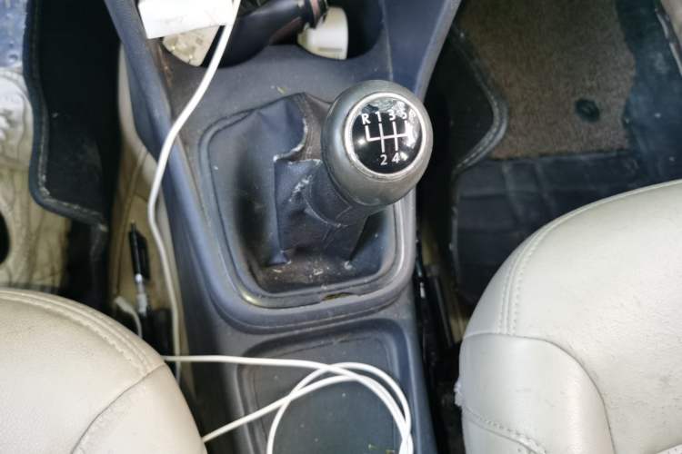 Used Volkswagen Polo 2011 1.4L Manual ZhiLe Edition Gear Lever