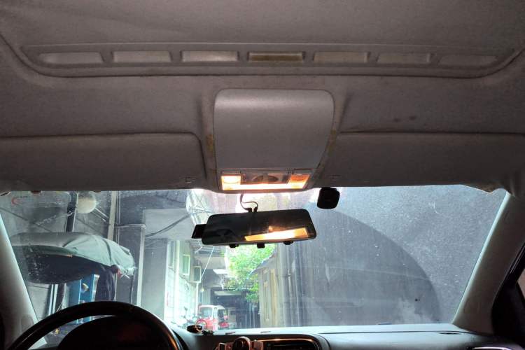 Used Volkswagen Polo 2011 1.4L Automatic ZhiCool Edition Headliner